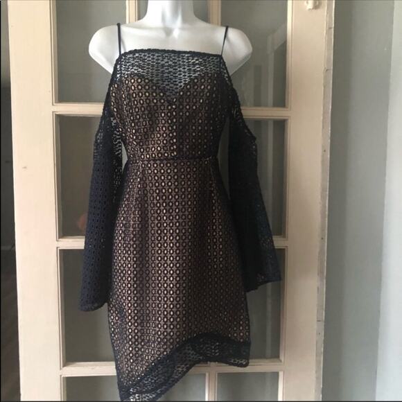 Keepsake Easy Love cold‎ Shoulder Dress - Picture 5 of 7